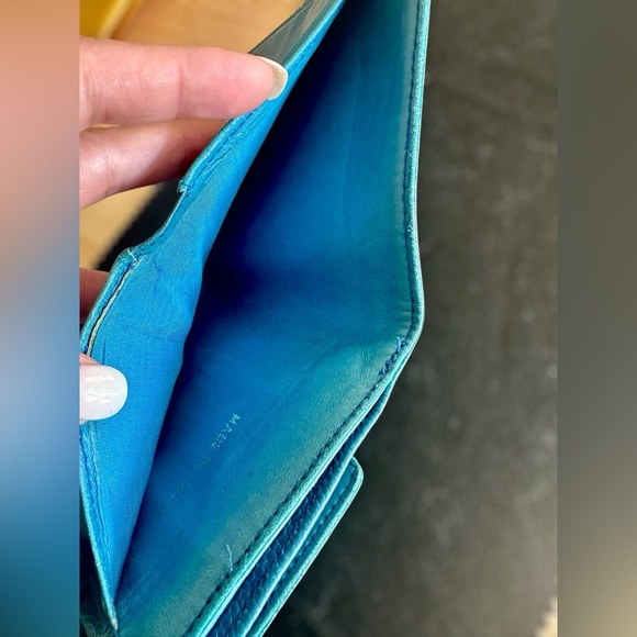 Chanel Caviar Bifold Wallet - Picture 6 of 6